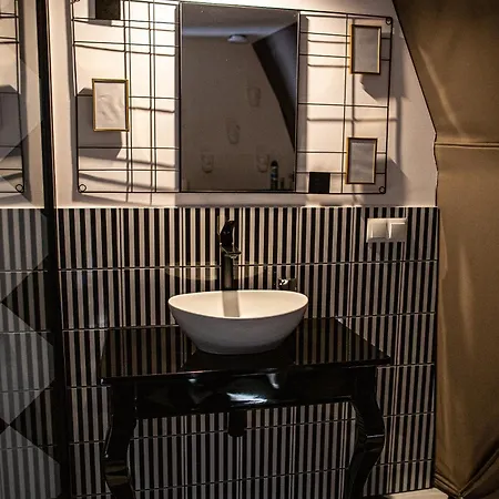 خيمة فخمة Bunny Glamp كوربييلوف