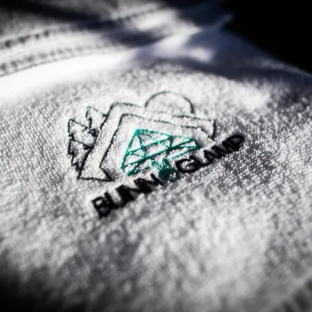 Bunny Glamp كوربييلوف