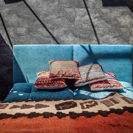Bunny Glamp Корбелюв