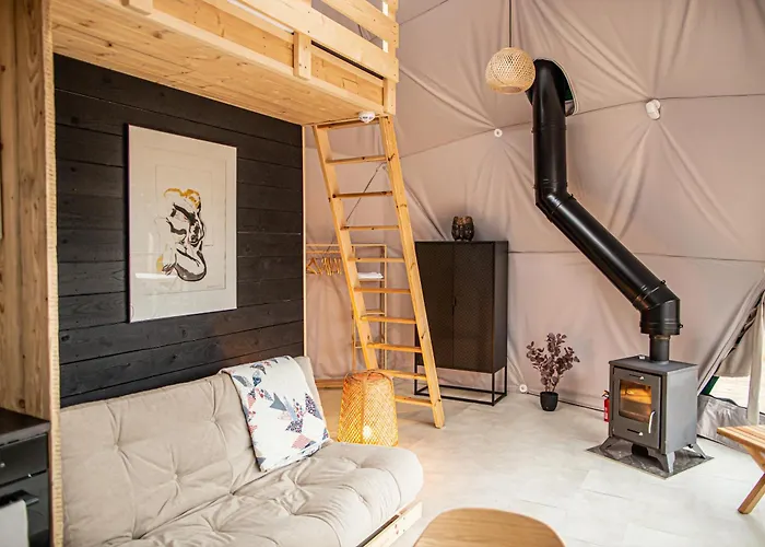 Bunny Glamp Οργανωμένο κάμπινγκ